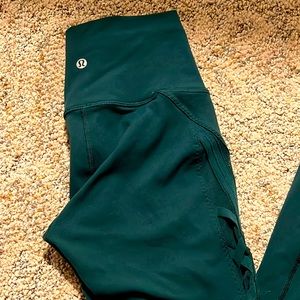 Unique emerald green Lululemon leggings size 4
